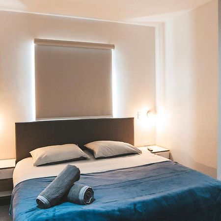 Gray Door Apartments - Adults Only Palm Beach Extérieur photo