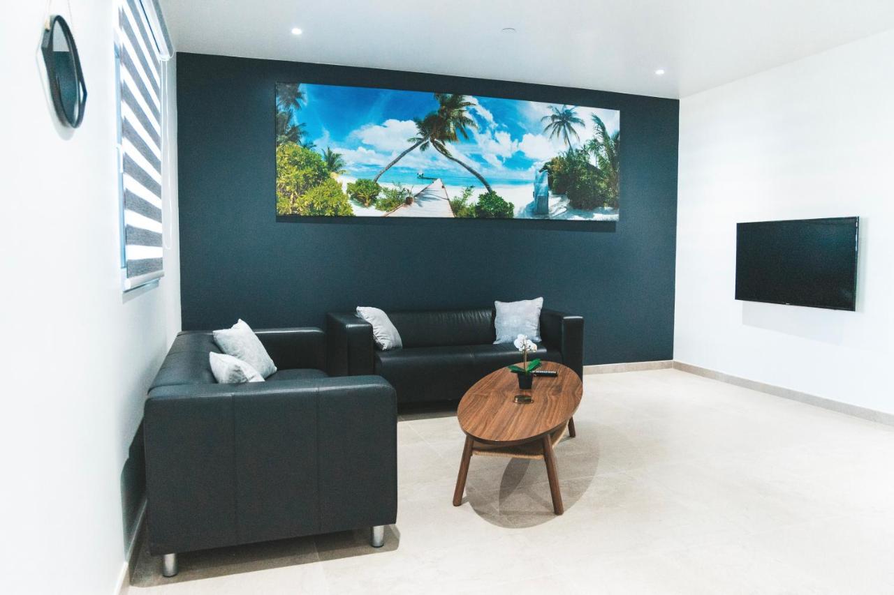 Gray Door Apartments - Adults Only Palm Beach Extérieur photo