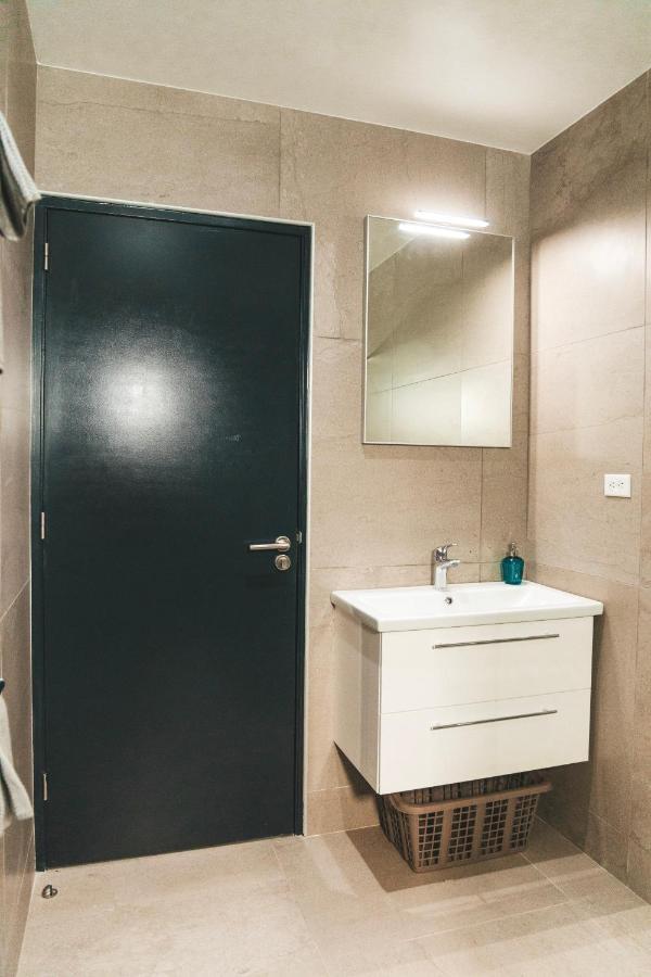 Gray Door Apartments - Adults Only Palm Beach Extérieur photo