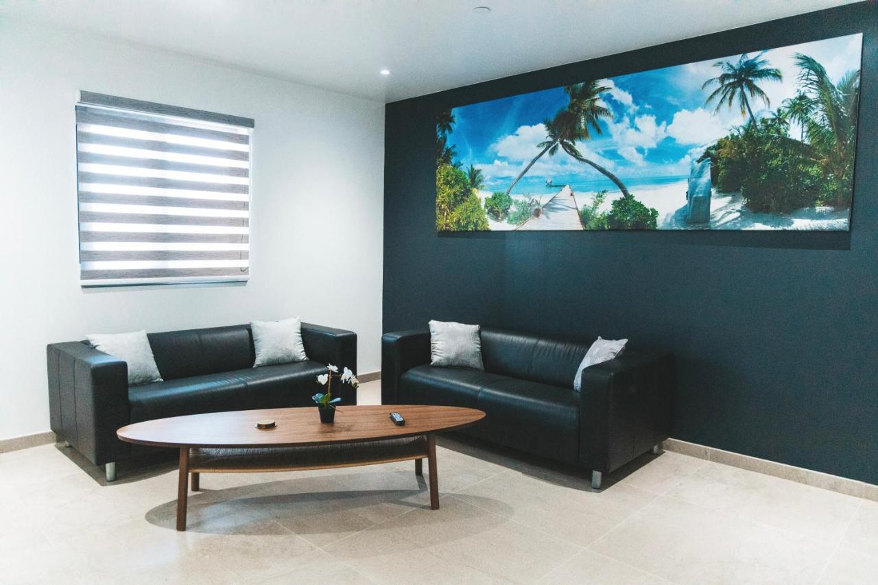 Gray Door Apartments - Adults Only Palm Beach Extérieur photo