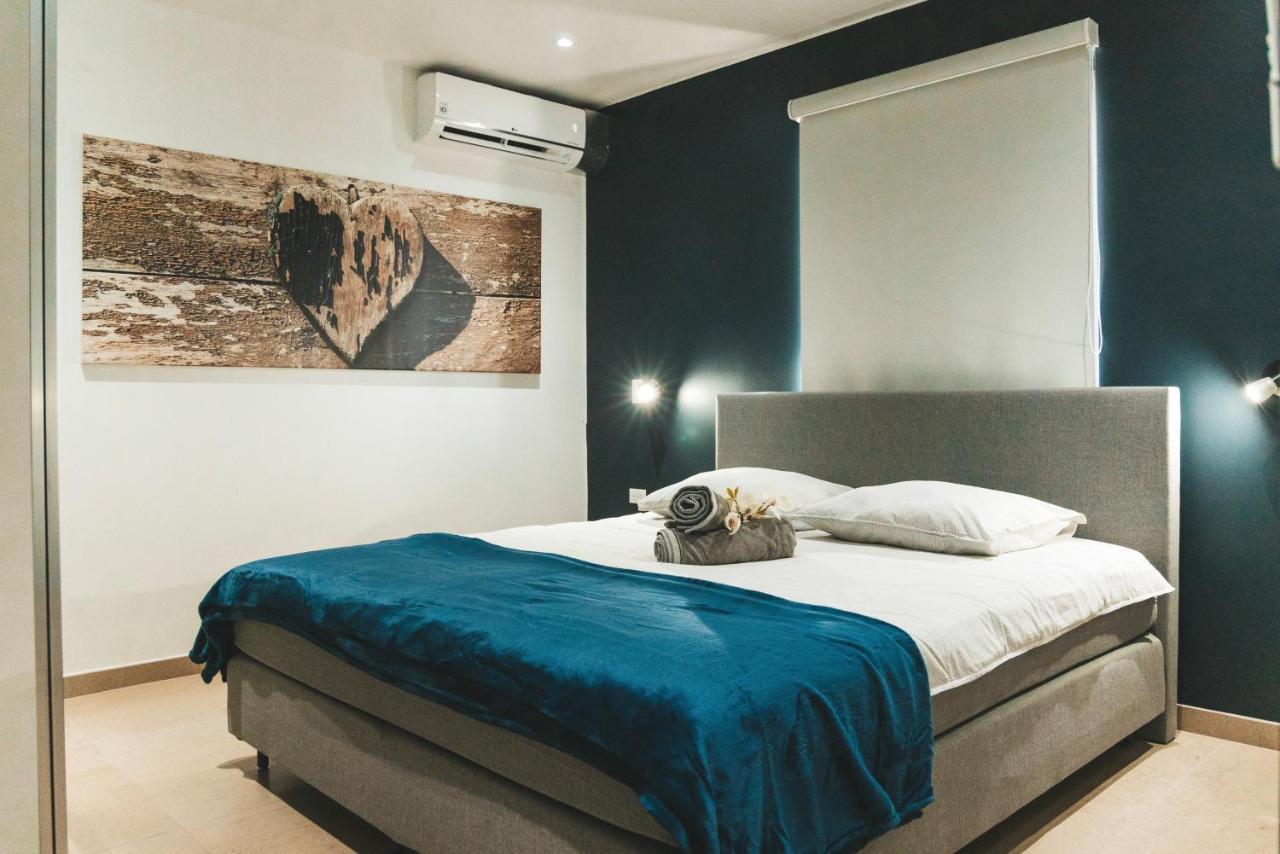 Gray Door Apartments - Adults Only Palm Beach Extérieur photo