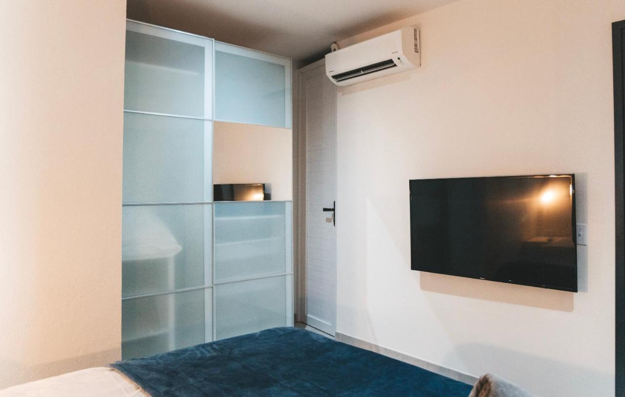 Gray Door Apartments - Adults Only Palm Beach Extérieur photo