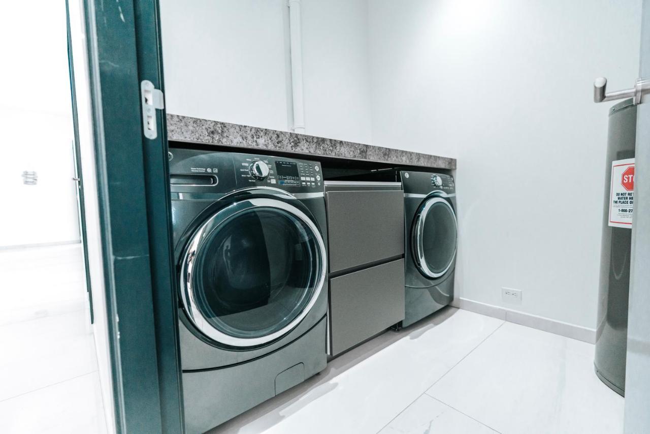 Gray Door Apartments - Adults Only Palm Beach Extérieur photo
